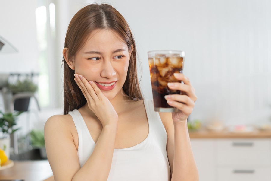 Sensitive Teeth: Causes, Remedies & Treatments